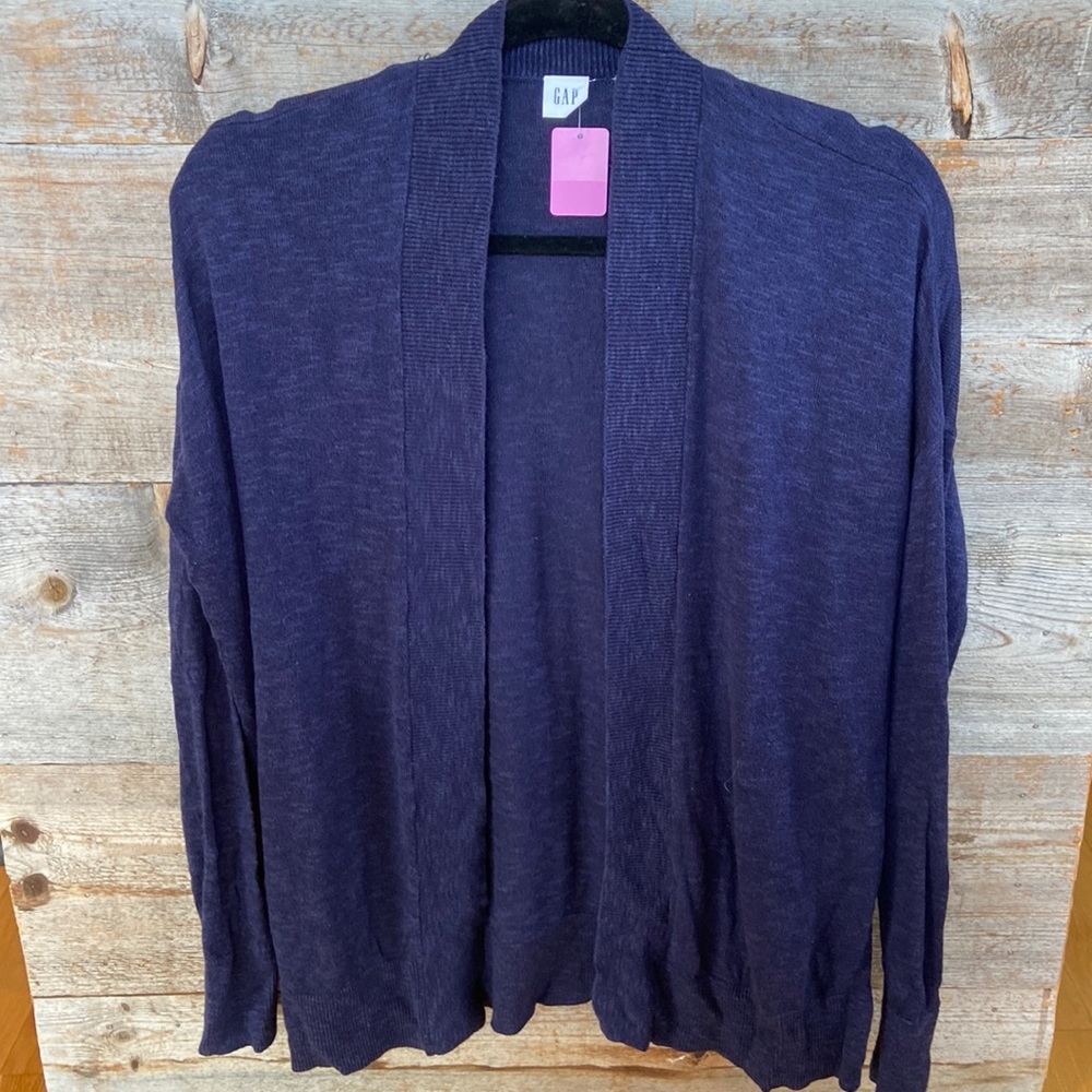 Gap navy sweater size small
